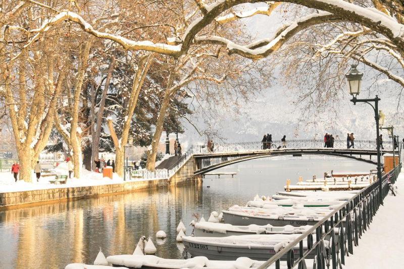 L'Appartement De Chiara A Annecy Bagian luar foto